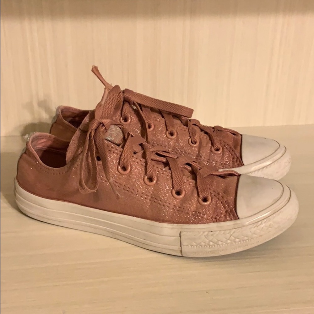 Pink Converse size 1.5